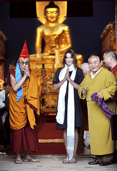 H.H. Dalai Lama with Carla Bruni and Sogyal Rinpoche in 2008